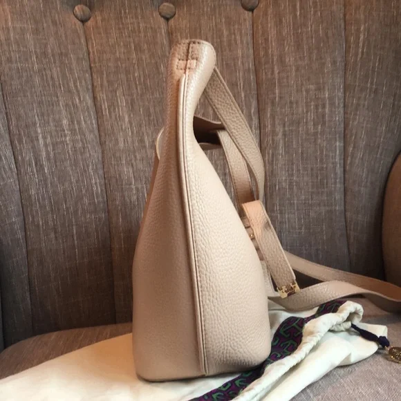 Small light pink Tory Burch shoulder bag! - Picture 7 of 11